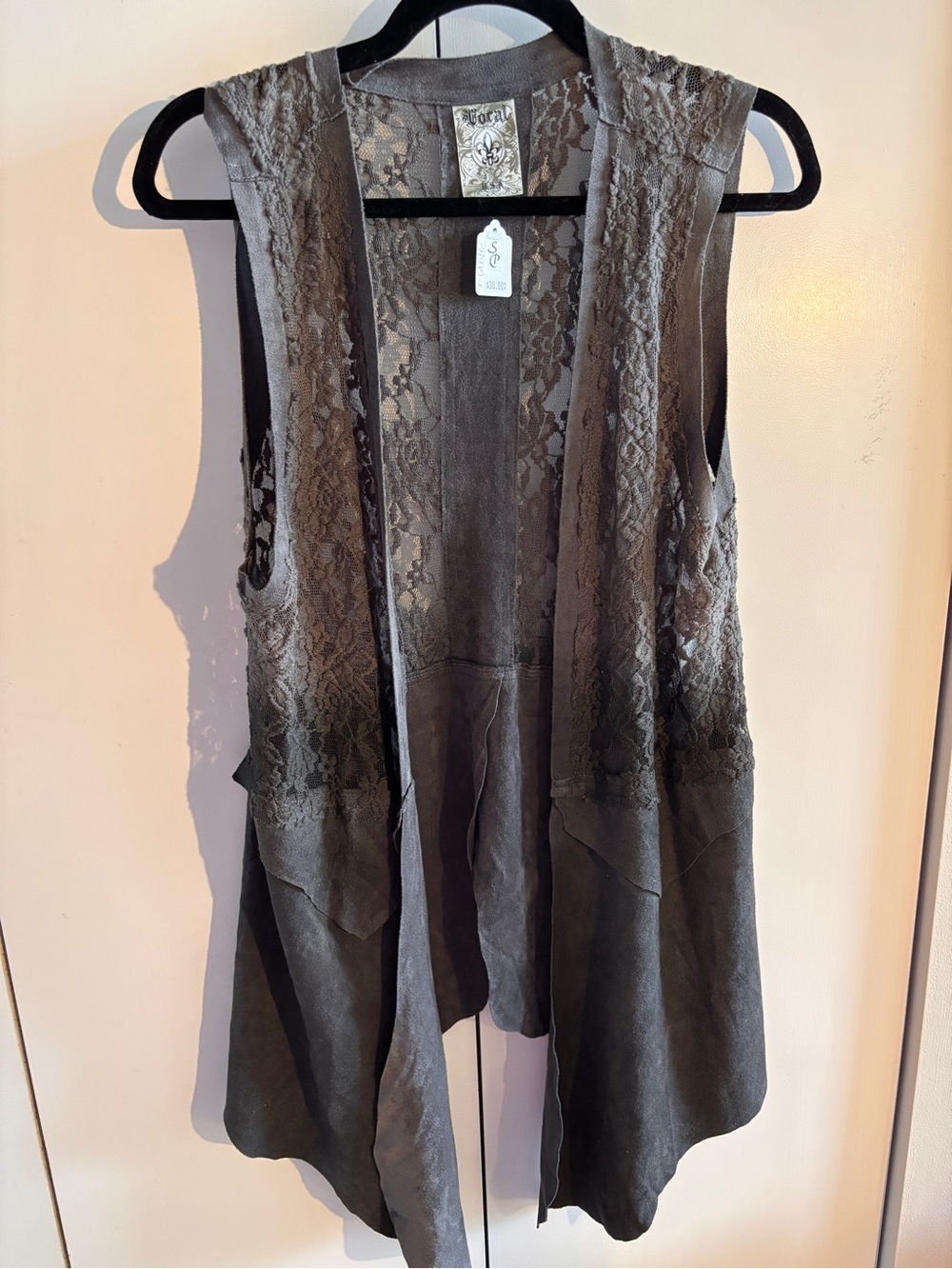 Vocal NWT Lace-Panel Sleeveless Tunic Vest in Gray